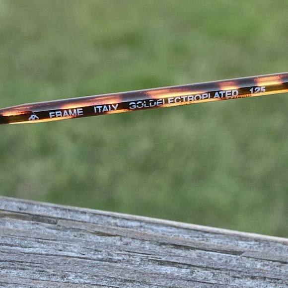 Luxottica frames Italy Gold electroplated Octagonal Metal Glasses 46[]17 125 - Picture 5 of 8